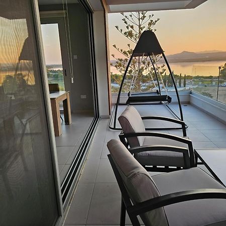 Majestic Sunset Salt Lake Views 300M From Beach Ларнака Екстериор снимка