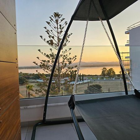Majestic Sunset Salt Lake Views 300M From Beach Ларнака Екстериор снимка